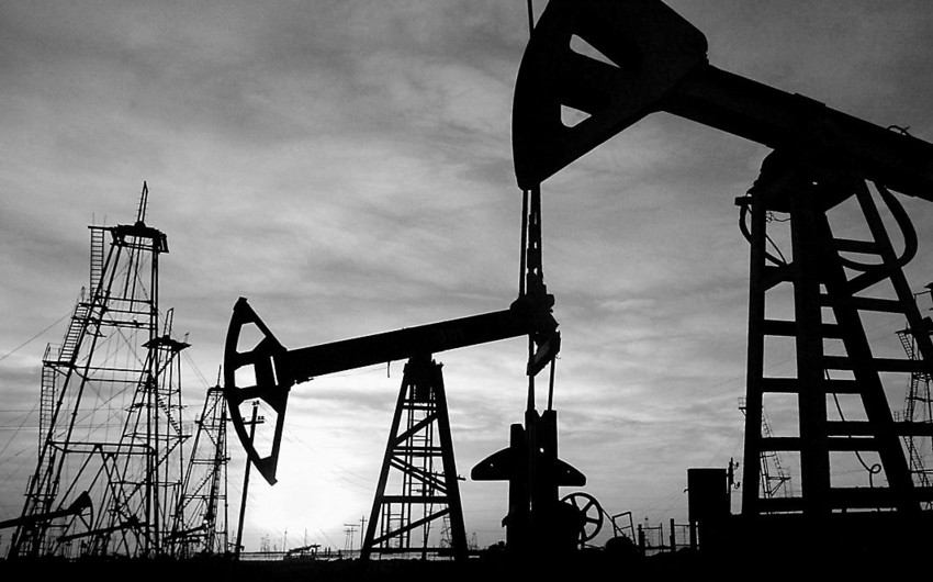 Oil prices on world market continues to grow