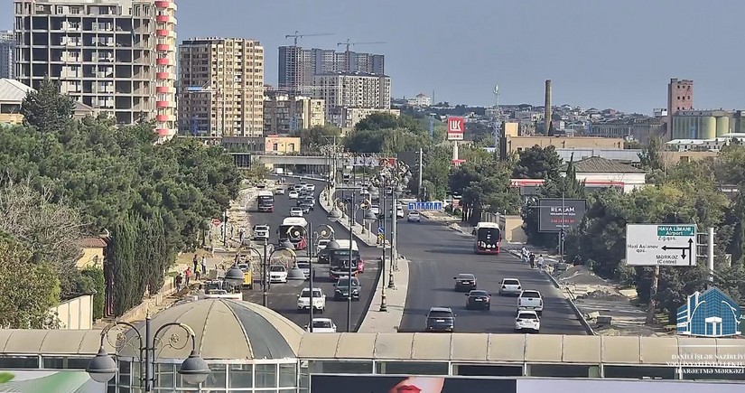 Полностью снято ограничение на движение транспорта на одном из проспектов Баку 