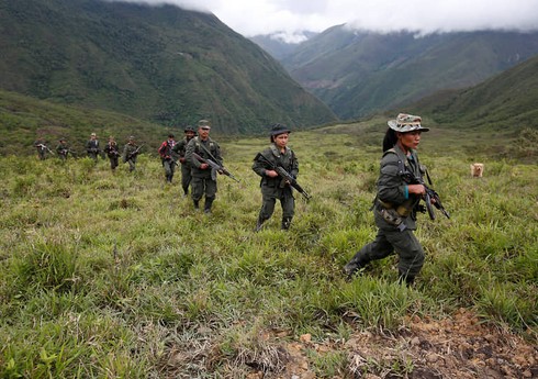 Колумбия возобновляет военные операции против группировки бывших повстанцев