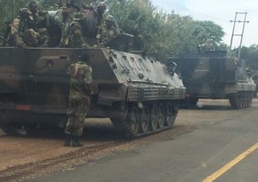 Roads to parliament and government offices blocked in Zimbabwe