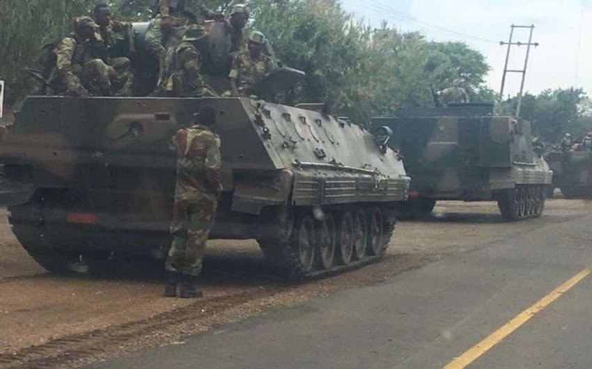 Roads to parliament and government offices blocked in Zimbabwe