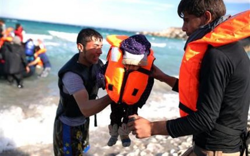 ​Yunanıstan sahillərində gəmi batıb, 4 nəfər ölüb