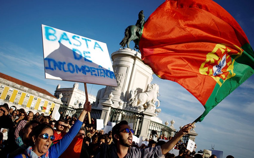 Португальцы митинговали в Лиссабоне