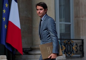 Премьер Франции исключил отставку Макрона после парламентских выборов
