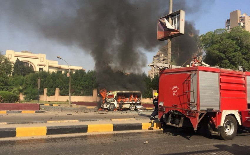 Car explosion in Cairo, three people injured
