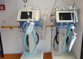 Двое тяжело пострадавших участников акций в Тбилиси подключены к аппарату искусственного дыхания