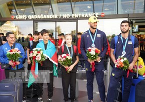 Азербайджанские тхэквондисты, завоевавшие на чемпионатах Европы 5 медалей, вернулись на родину