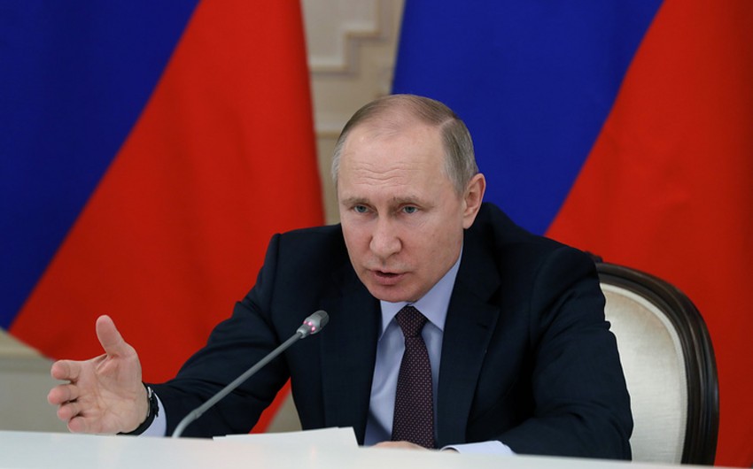 Vladimir Putin İŞİD təhlükəsinin hələ qaldığını bildirib