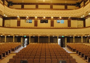 Azərbaycanda teatrların açılması müzakirə olunur
