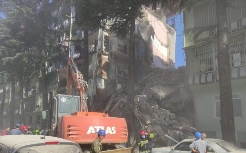Число погибших при обрушении дома в Батуми возросло до девяти человек