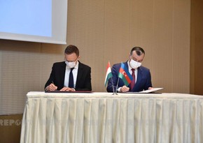 Azerbaijan, Hungary ink several documents during Baku meeting