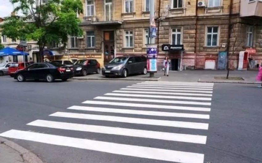 В Баку машина насмерть сбила женщину на пешеходном переходе