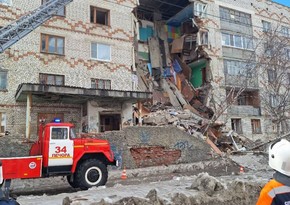 Section of five-story building collapses in Pechora, Russia