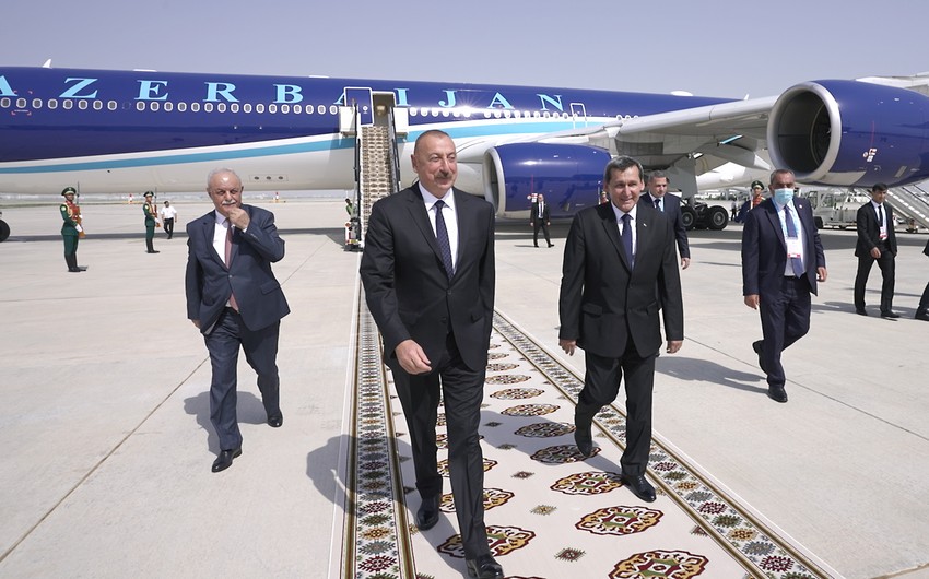 President of Azerbaijan visits Turkmenistan