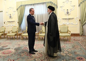 Глава МИД Азербайджана встретился с президентом Ирана