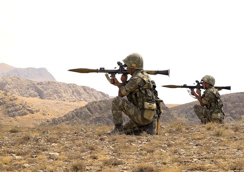 В мотострелковых соединениях Отдельной общевойсковой армии проводятся учения с боевой стрельбой
