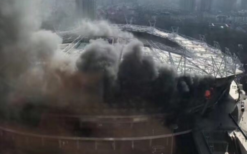 Футбольный стадион горит в Шанхае