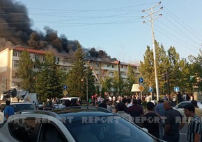 Пожар в многоэтажке в Евлахе потушен
