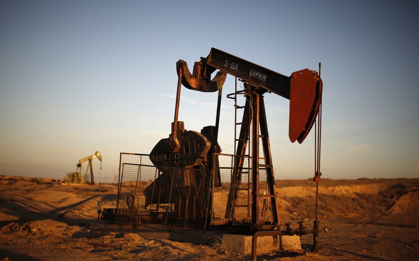 Azerbaijani oil price nears $64