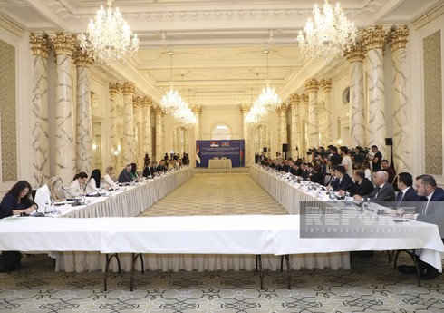 В Баку проходит заседание межправительственной комиссии Азербайджана и Сербии