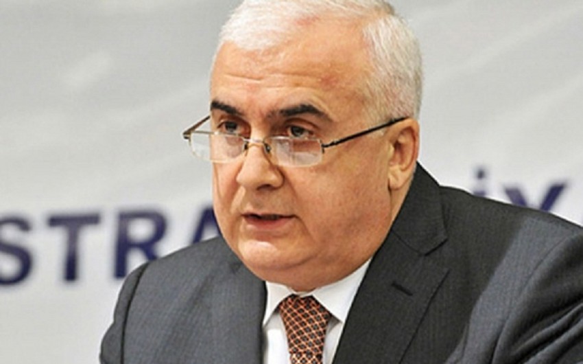 Исмет Абасов: Расположение Азербайджана позволяет быть эффективным транспортным коридором
