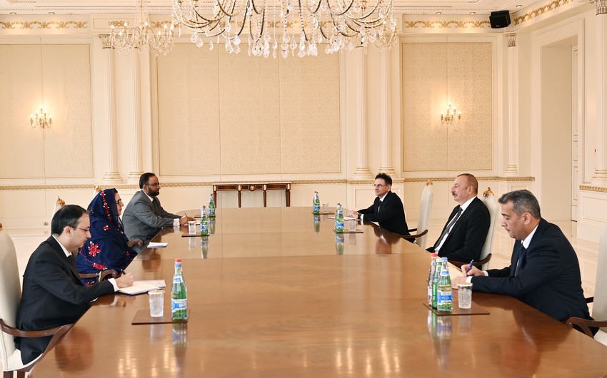 President Ilham Aliyev receives Pakistani defense production minister