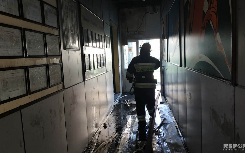 Названа предварительная причина пожара в школе футбола в Баку