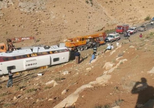 Три человека погибли в результате ДТП с автобусом в Иране