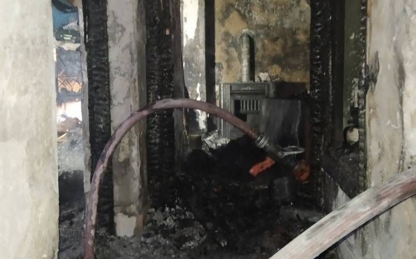 Tehranda ikimərtəbəli evdə yanğın olub, üç nəfər ölüb
