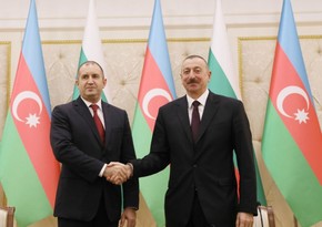 Румен Рудев поздравил президента Азербайджана