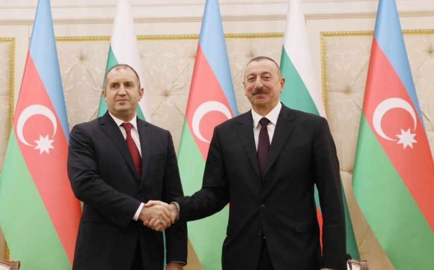 Румен Радев поздравил президента Азербайджана