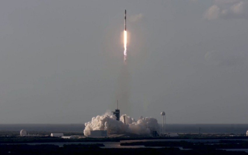 SpaceX launches rocket with 54 satellites
