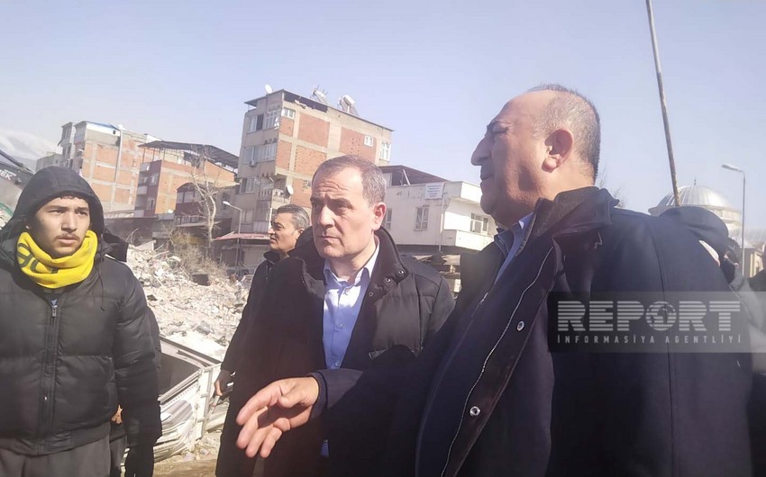 Azerbaijan's Foreign Minister visits site of search and rescue operations in Turkiye's Kahramanmaras 