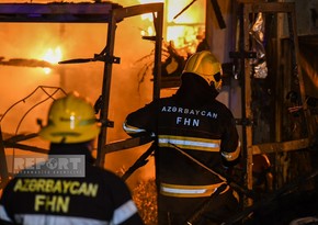 МЧС распространило информацию в связи с пожаром на проспекте Азадлыг в Баку