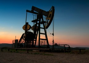 Среднесуточная добыча нефти в Азербайджане в 2022 году составит 720 тыс. баррелей.