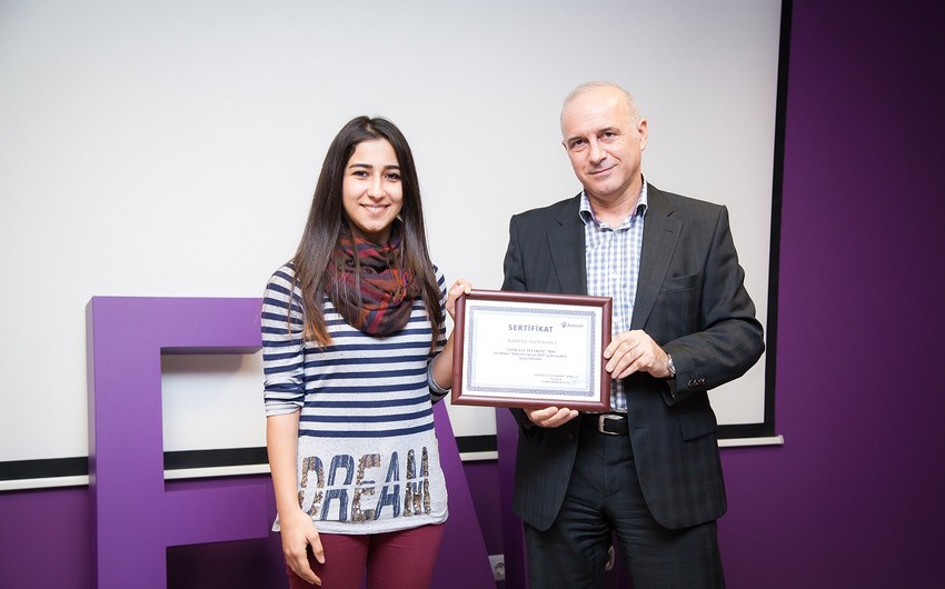 ​Президент Azercell встретился с победителями Студенческой стипендиальной программы