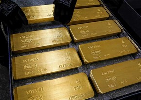Global gold prices fall by over 8%