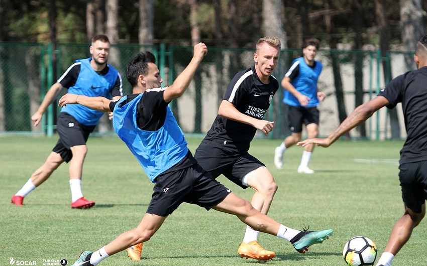 Neftçi Qarabağla oyunun hazırlığına start verib
