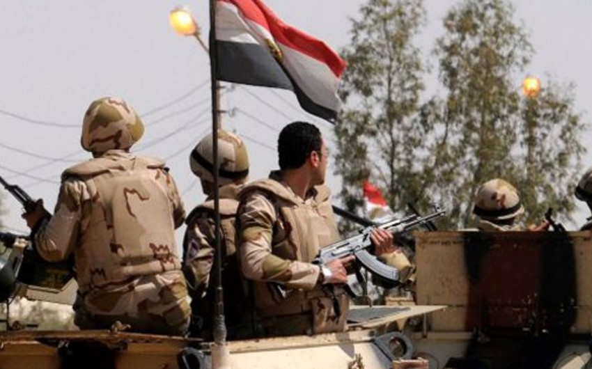 В Египте в результате атаки террористов убиты 15 солдат и семь террористов