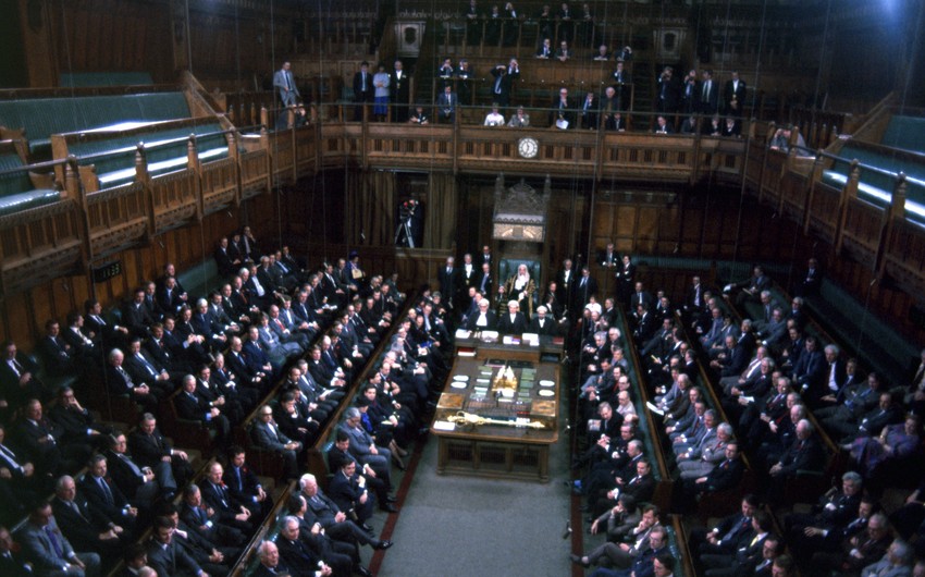 В парламенте Великобритании предложили вынести вотум недоверия Лиз Трасс