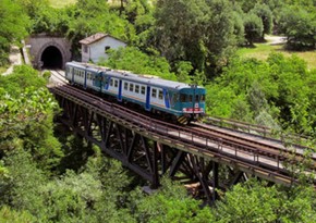 В Италии запустили поезд по землям Данте Алигьери