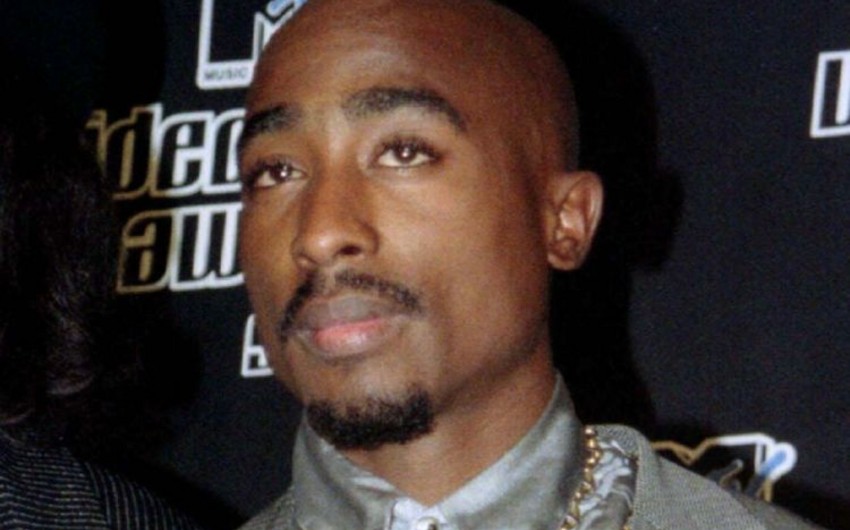 Car involved in Tupac Shakur shooting goes on sale for $1.5 mln