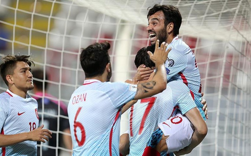 Сборная Турции разгромила Косово, Исландия вырвала победу в матче с Хорватией