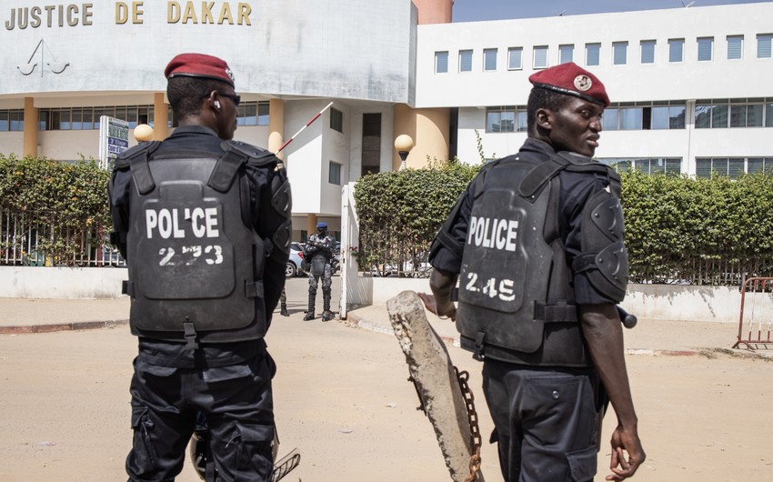 В Сенегале сотрудники таможни перехватили партию кокаина весом более тонны
