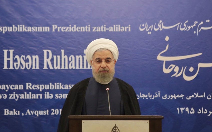 İran prezidenti Azərbaycanın din xadimləri ilə görüşüb