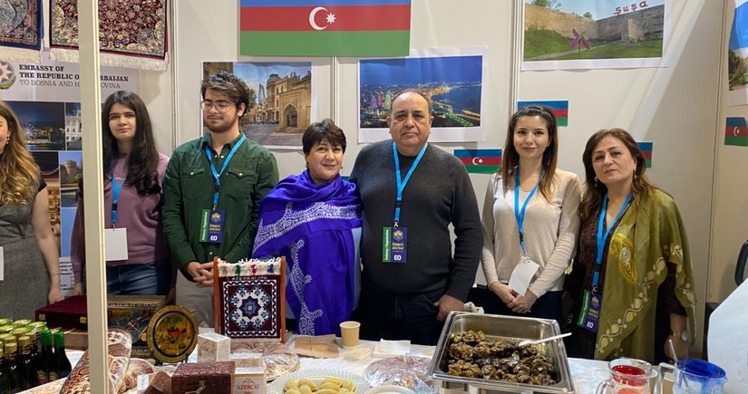 На Дипломатическом благотворительном базаре в Сараево представлен уголок Азербайджана