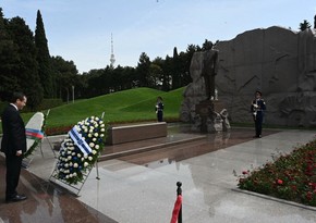 Президент Израиля почтил память великого лидера Гейдара Алиева и посетил Аллею шехидов