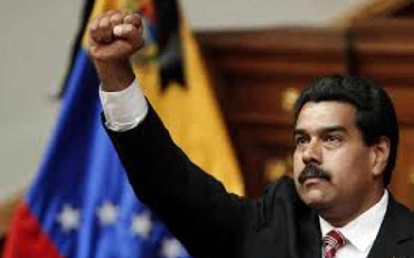 Президент Венесуэлы требует от США уважения
