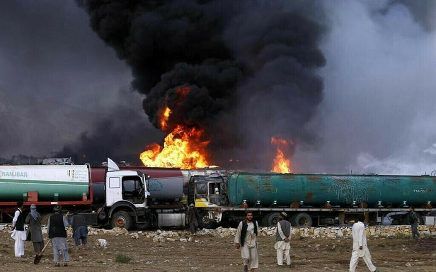 Число жертв теракта из-за взрыва бензовоза в Афганистане увеличилось до 100