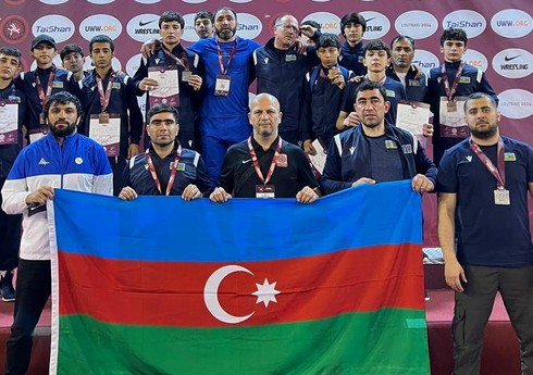 Азербайджанские борцы добились исторического успеха на чемпионате Европы в Греции